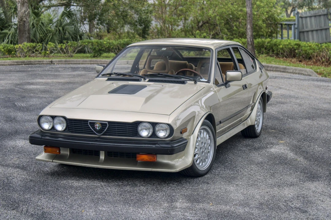 1986 Alfa Romeo Alfetta GT - Image 8 of 31