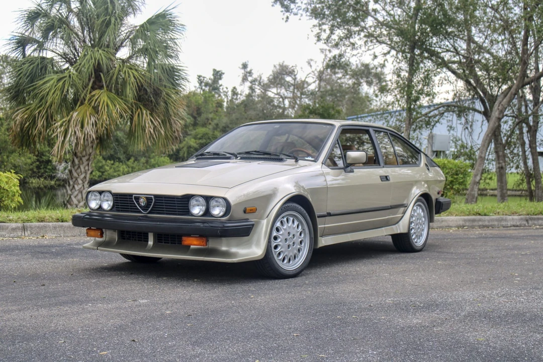 1986 Alfa Romeo Alfetta GT - Image 6 of 31