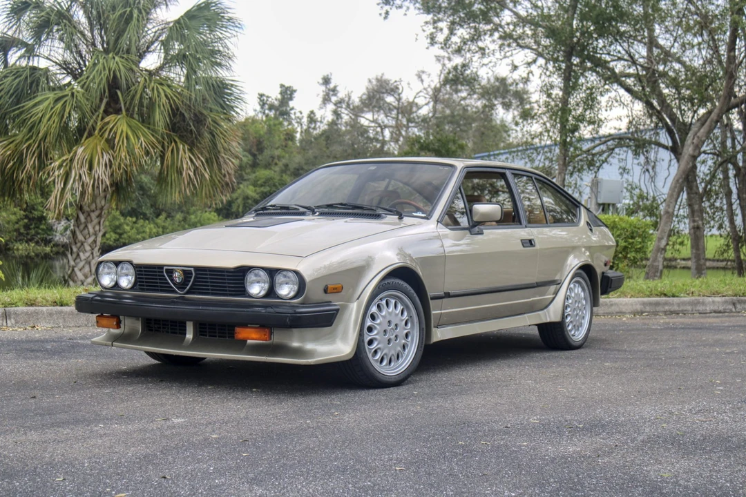 1986 Alfa Romeo Alfetta GT - Image 7 of 31