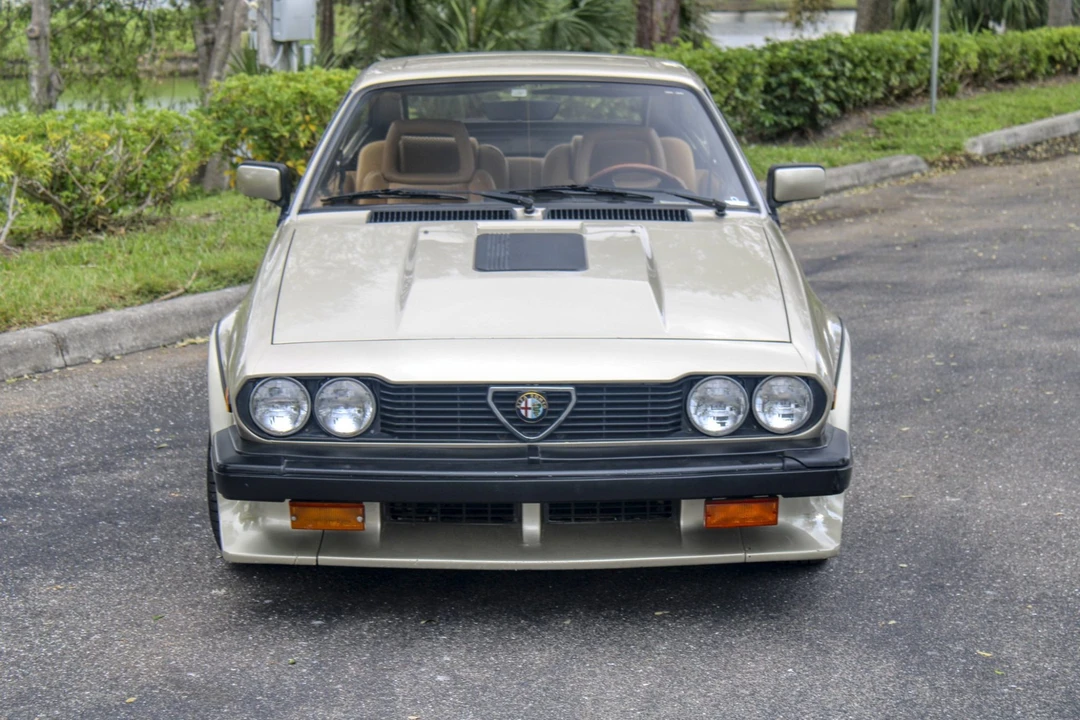 1986 Alfa Romeo Alfetta GT - Image 11 of 31
