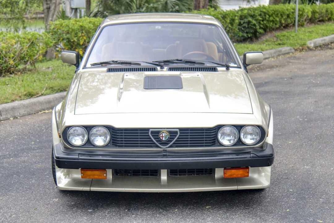 1986 Alfa Romeo Alfetta GT - Image 12 of 31