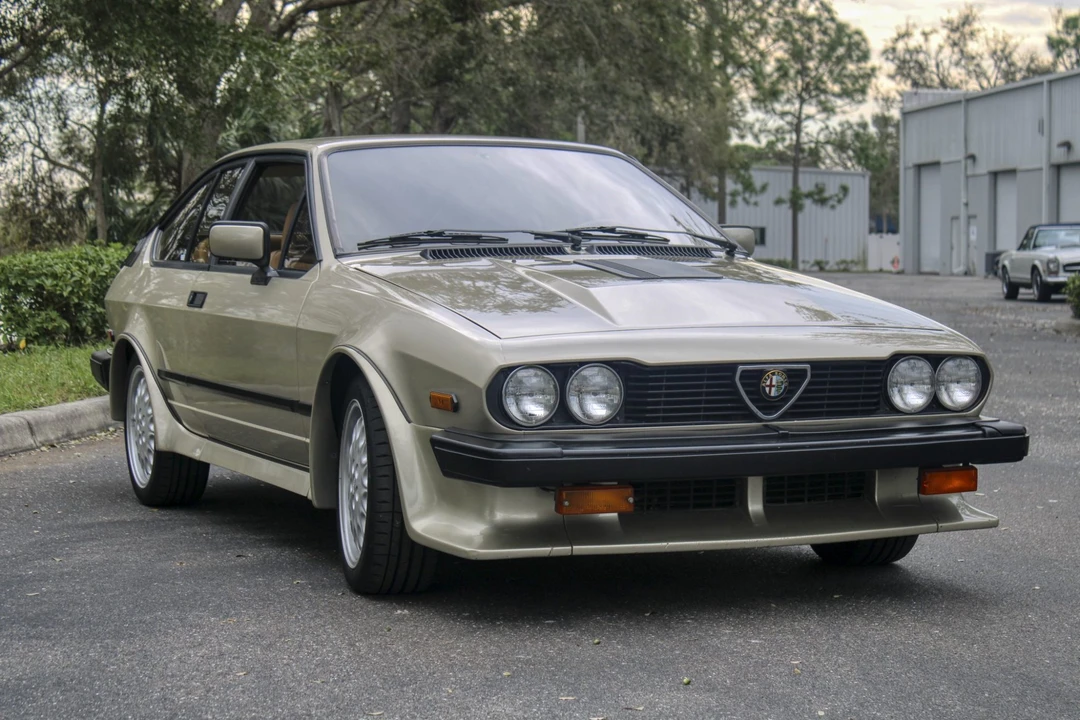 1986 Alfa Romeo Alfetta GT - Image 14 of 31
