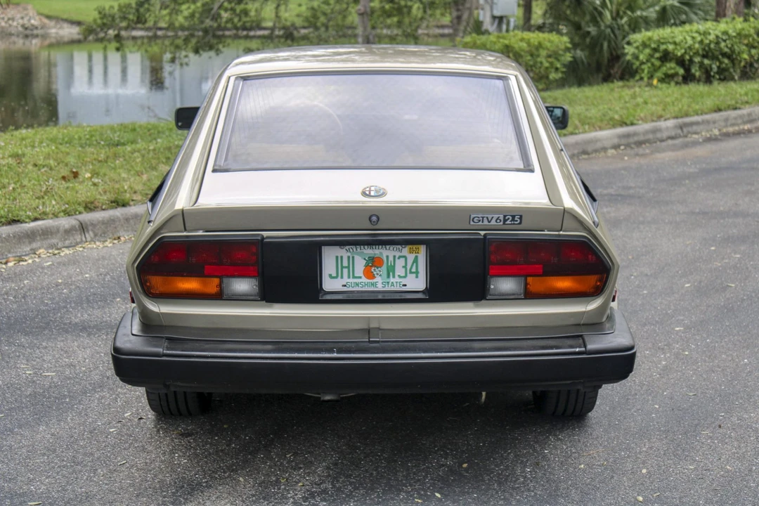 1986 Alfa Romeo Alfetta GT - Image 28 of 31