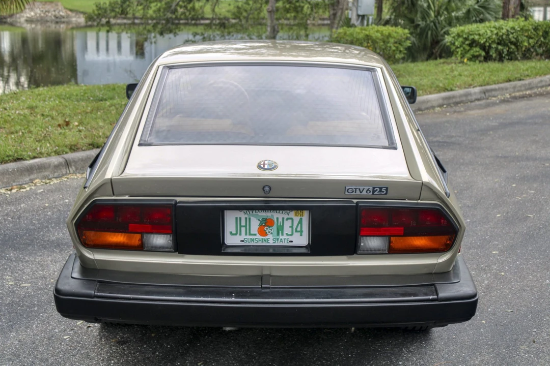 1986 Alfa Romeo Alfetta GT - Image 30 of 31