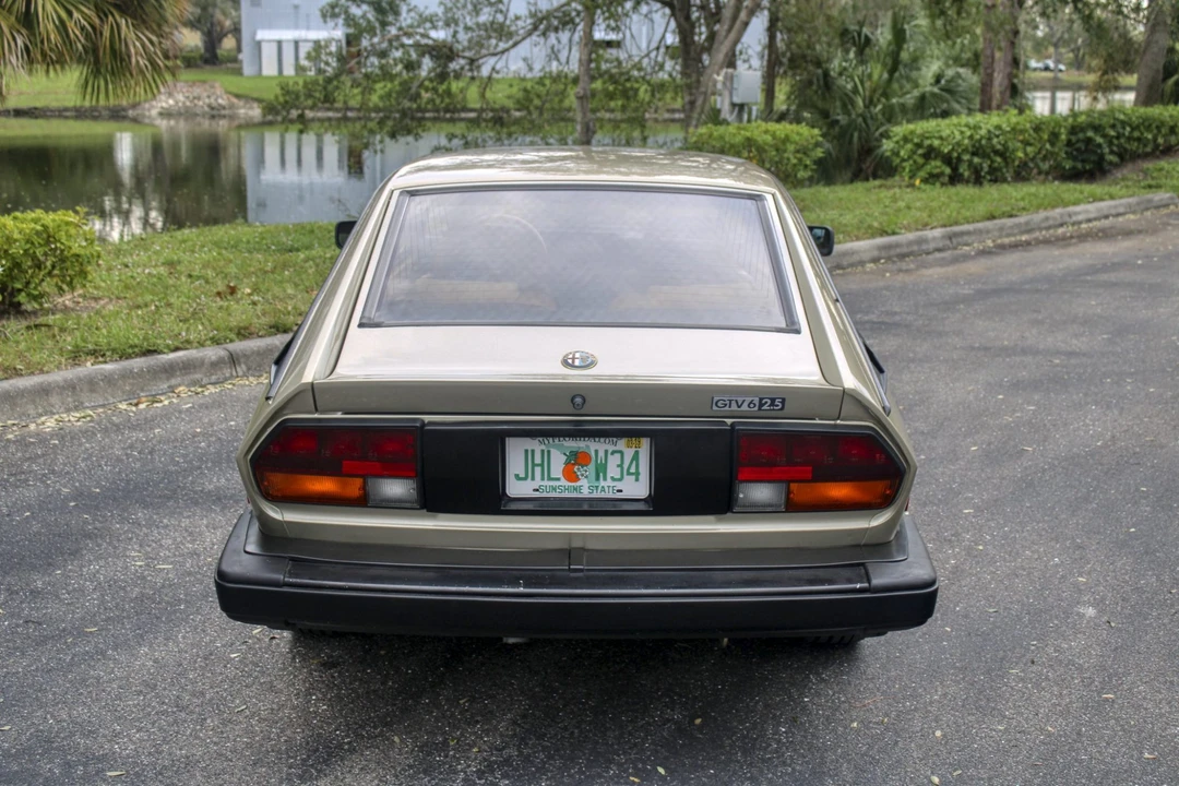 1986 Alfa Romeo Alfetta GT - Image 27 of 31