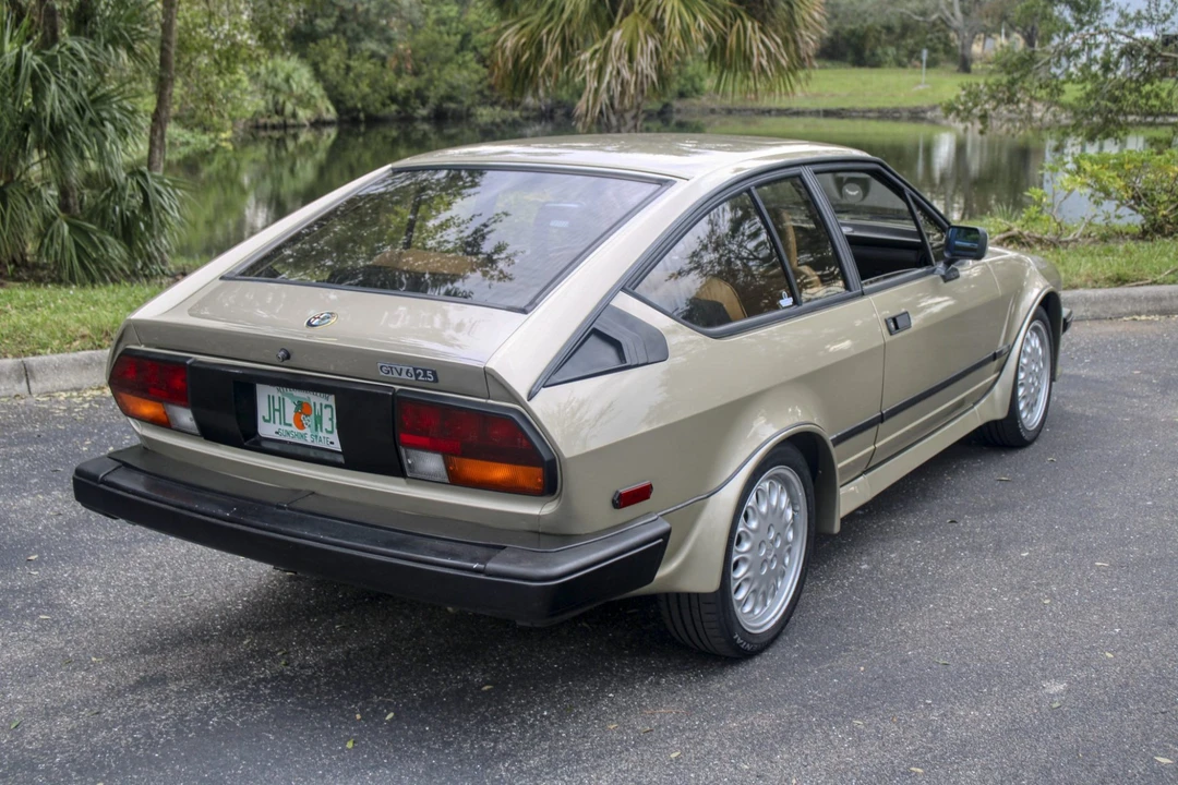 1986 Alfa Romeo Alfetta GT - Image 26 of 31