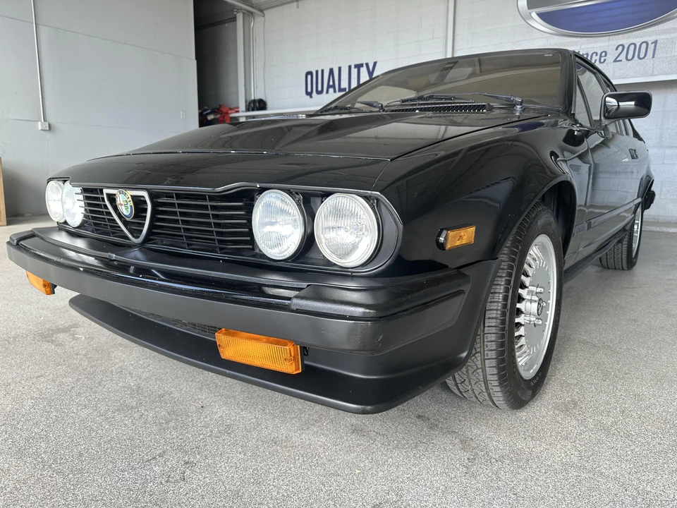 1986 Alfa Romeo Alfetta GT - Image 2 of 31