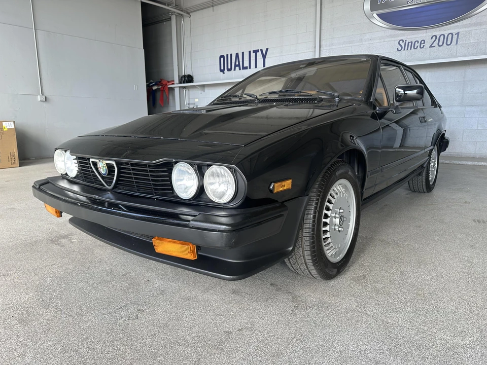 1986 Alfa Romeo Alfetta GT - Image 4 of 31