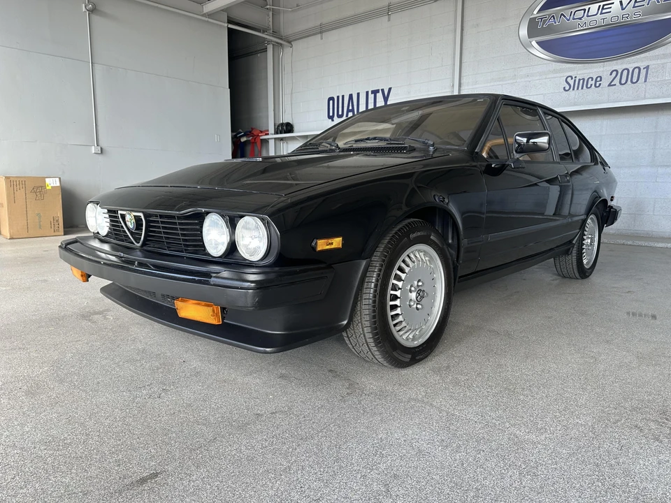 1986 Alfa Romeo Alfetta GT - Image 5 of 31
