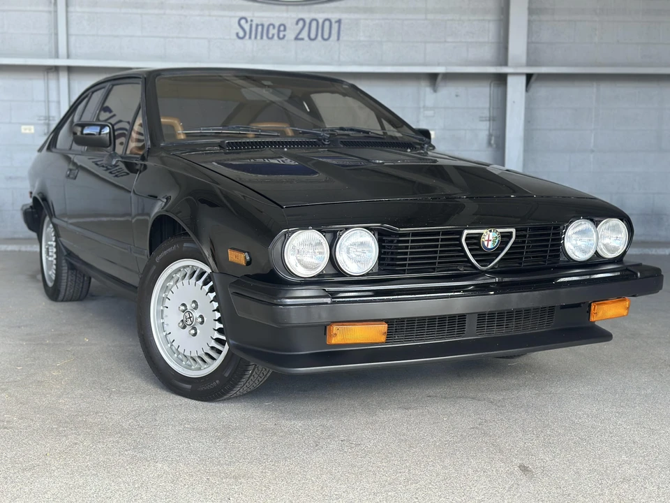 1986 Alfa Romeo Alfetta GT - Image 16 of 31