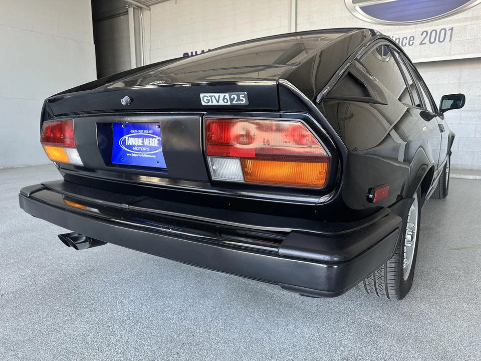 1986 Alfa Romeo Alfetta GT - Image 9 of 31