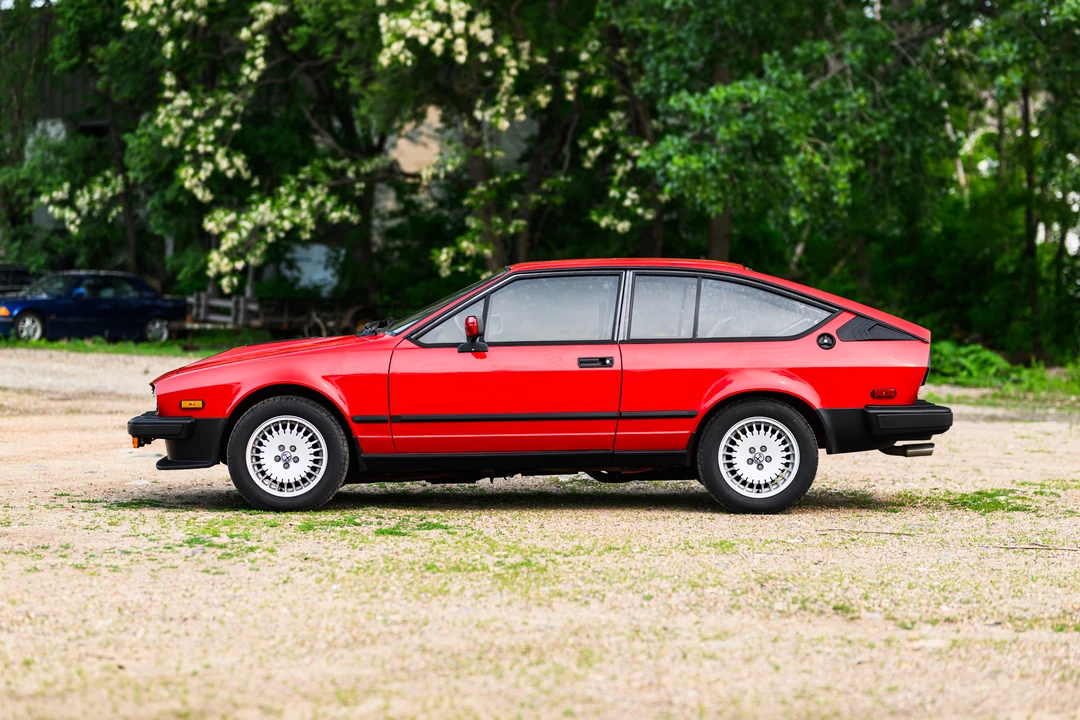 1986 Alfa Romeo Alfetta GT - Image 7 of 31