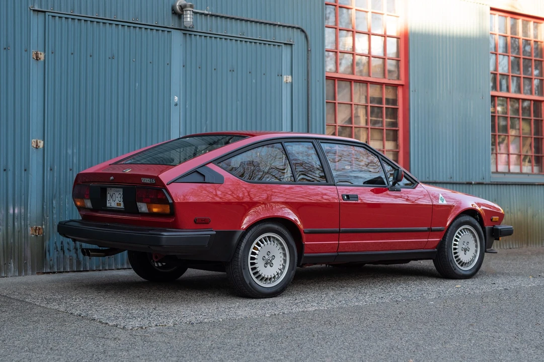1986 Alfa Romeo Alfetta GT - Image 17 of 31