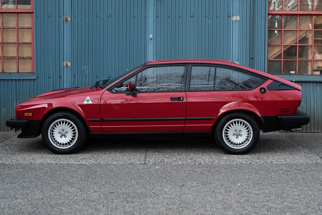1986 Alfa Romeo Alfetta GT - Image 15 of 31