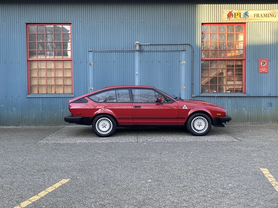 1986 Alfa Romeo Alfetta GT - Image 18 of 31