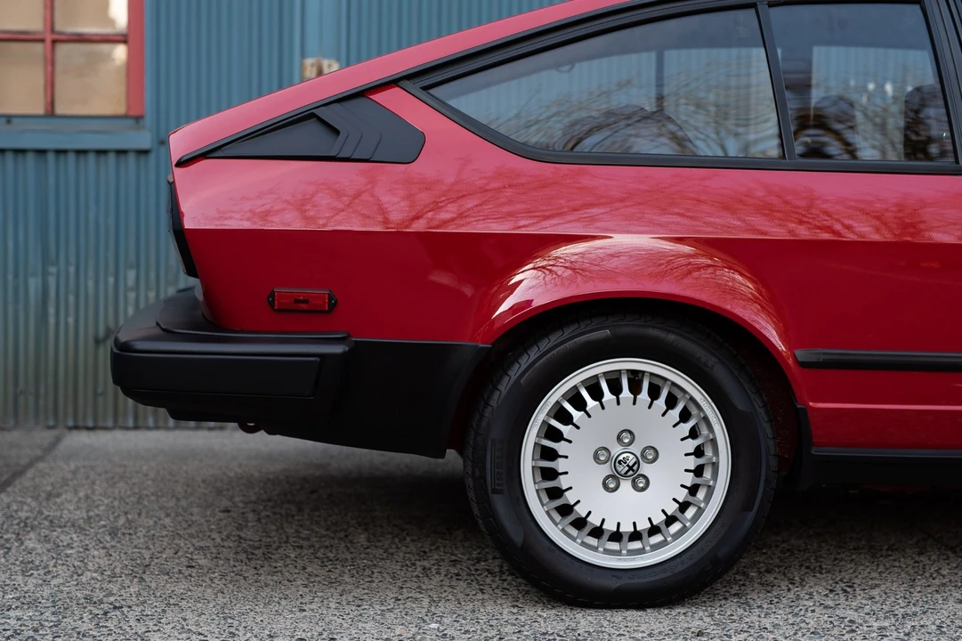 1986 Alfa Romeo Alfetta GT - Image 28 of 31