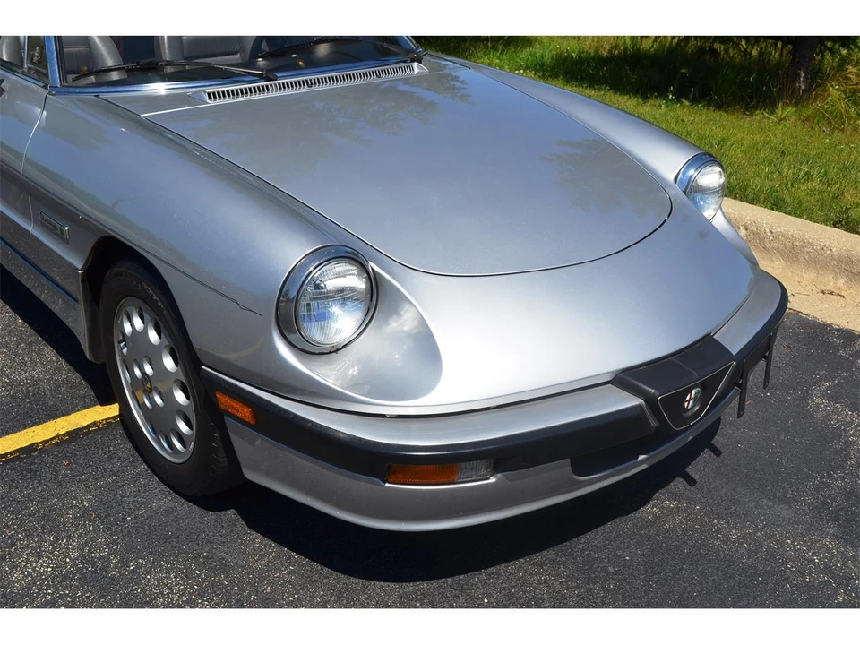 1986 Alfa Romeo 75/Milano - Image 13 of 30