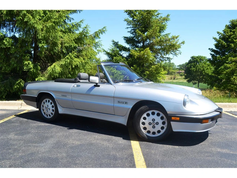 1986 Alfa Romeo 75/Milano - Image 8 of 30