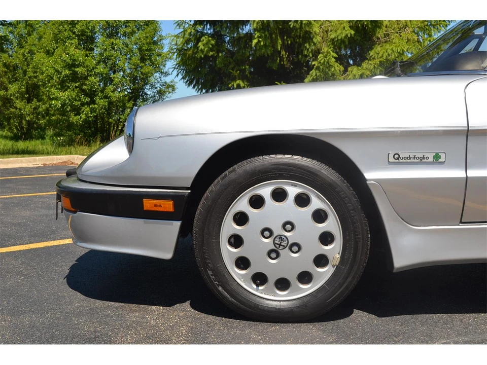 1986 Alfa Romeo 75/Milano - Image 14 of 30