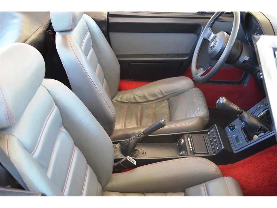 1986 Alfa Romeo 75/Milano - Image 25 of 30