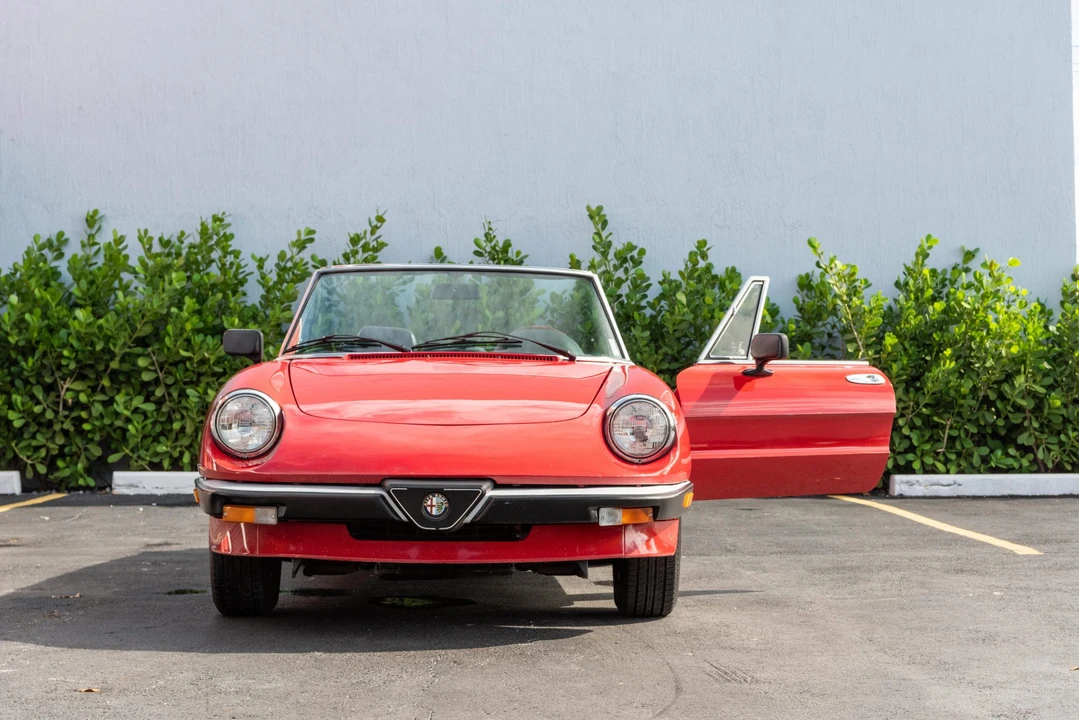 1986 Alfa Romeo Series 3 - Image 18 of 31
