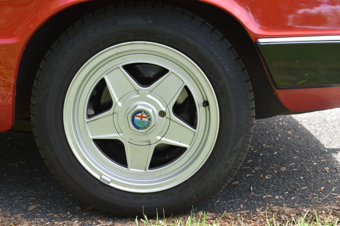 1986 Alfa Romeo Series 3 - Image 31 of 31