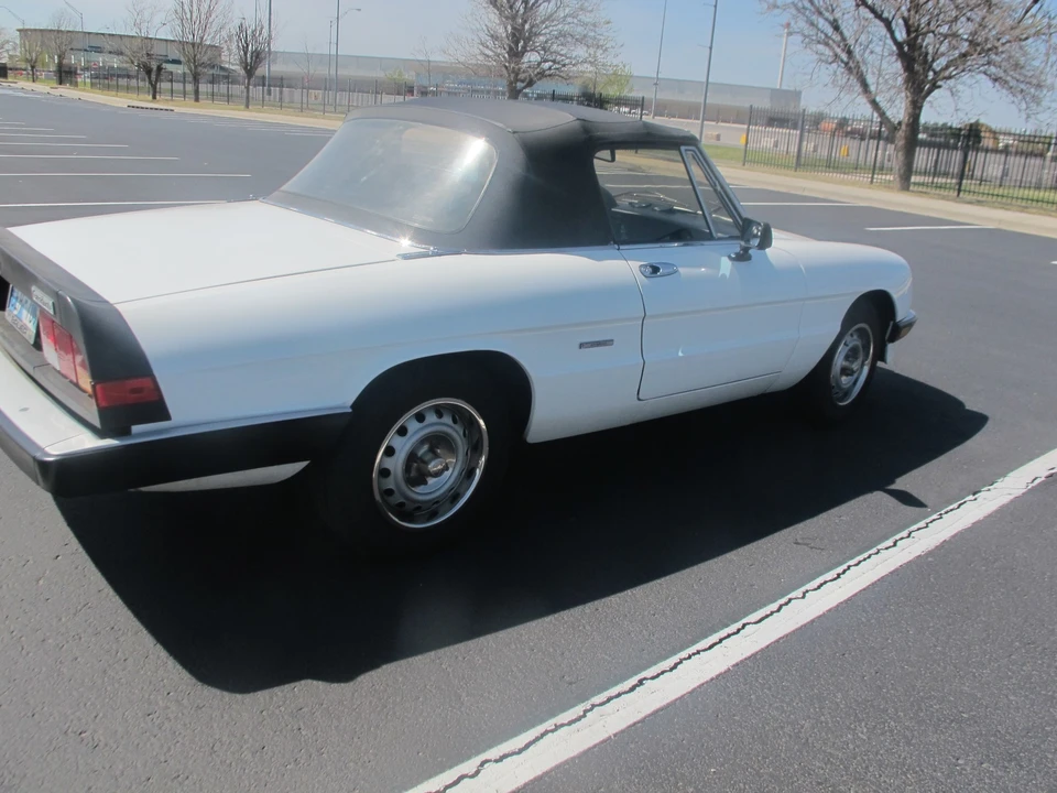 1986 Alfa Romeo Series 3 - Image 4 of 31