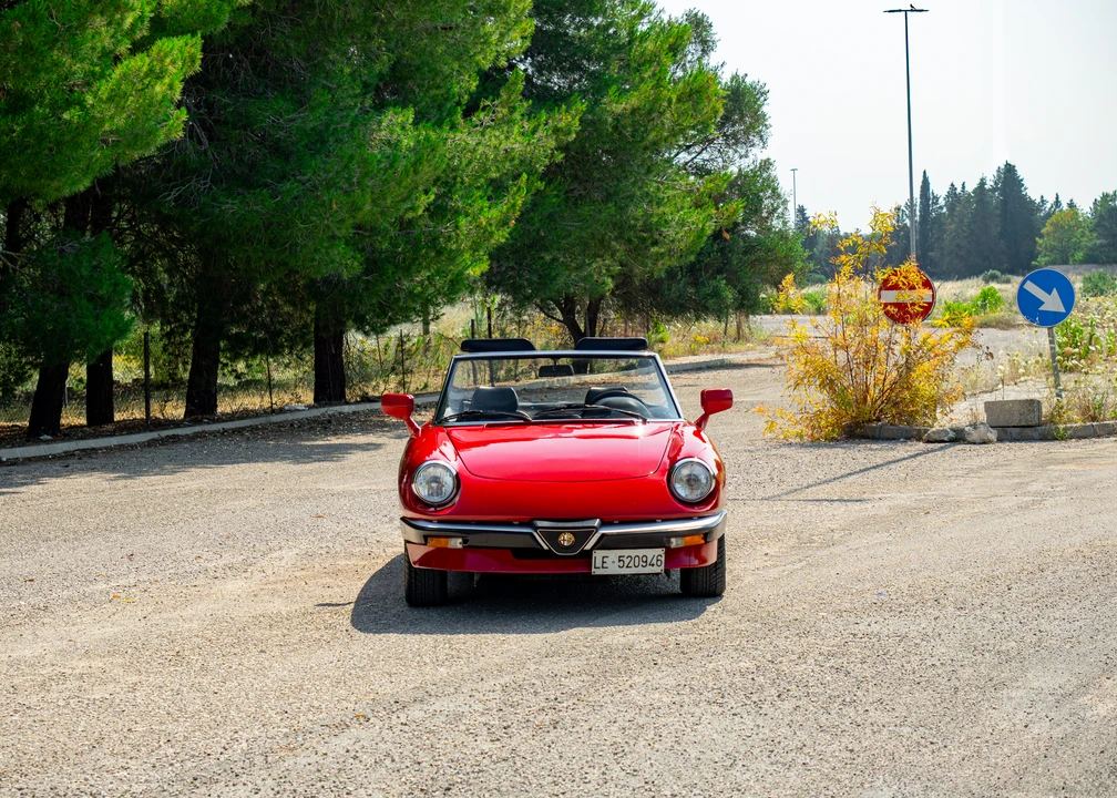 1988 Alfa Romeo Series 3 - Image 2 of 31