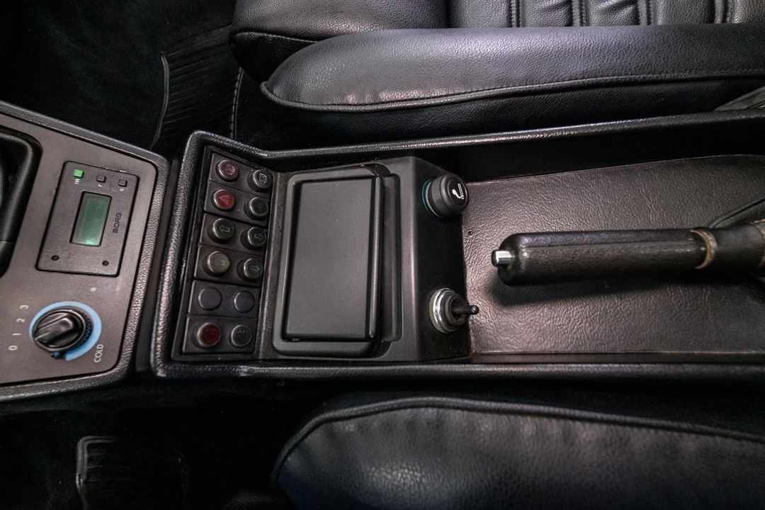 1986 Alfa Romeo - Image 26 of 31