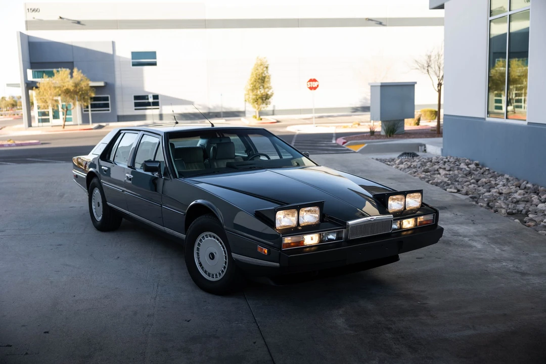 1986 Aston Martin Lagonda - Image 3 of 31