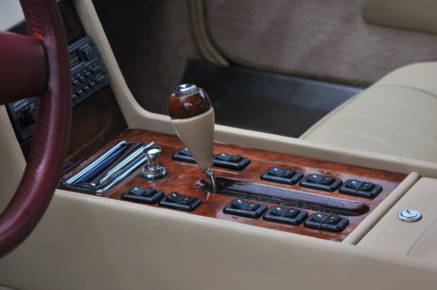 1986 Aston Martin Lagonda - Image 8 of 12