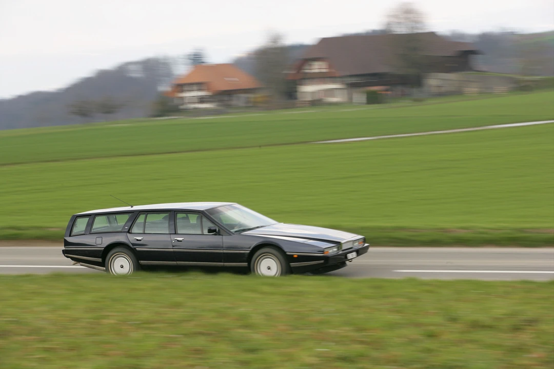 1986 Aston Martin Lagonda - Image 16 of 22