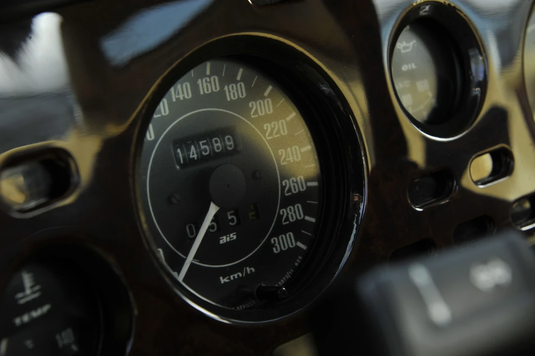 1986 Aston Martin AM V8 - Image 15 of 16