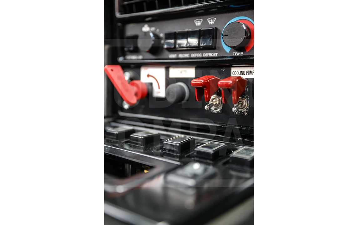 1986 Aston Martin V8 Zagato - Image 9 of 18