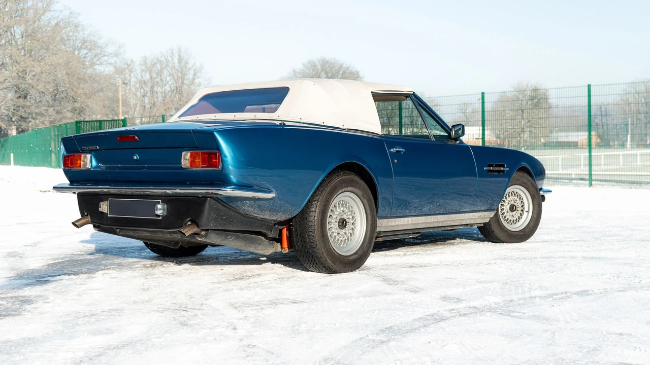 1986 Aston Martin DBS V8 & V8 & V8 Vantage - Image 27 of 31