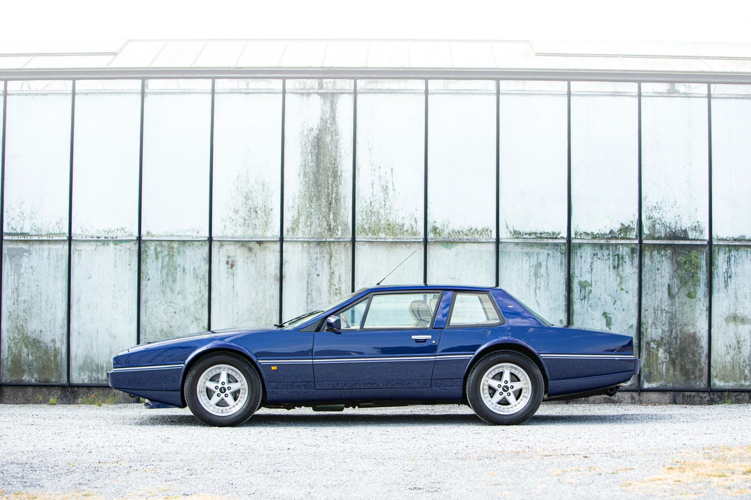 1986 Aston Martin Virage - Image 2 of 31