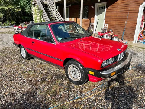1986 BMW 3 Series 325i Convertible 2D