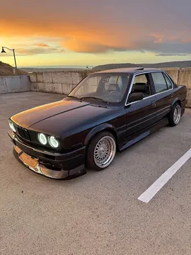1986 BMW 3 Series 325i Sedan 4D