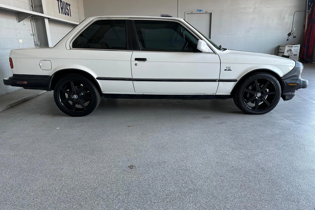 1986 BMW E30 3 Series - Image 3 of 31