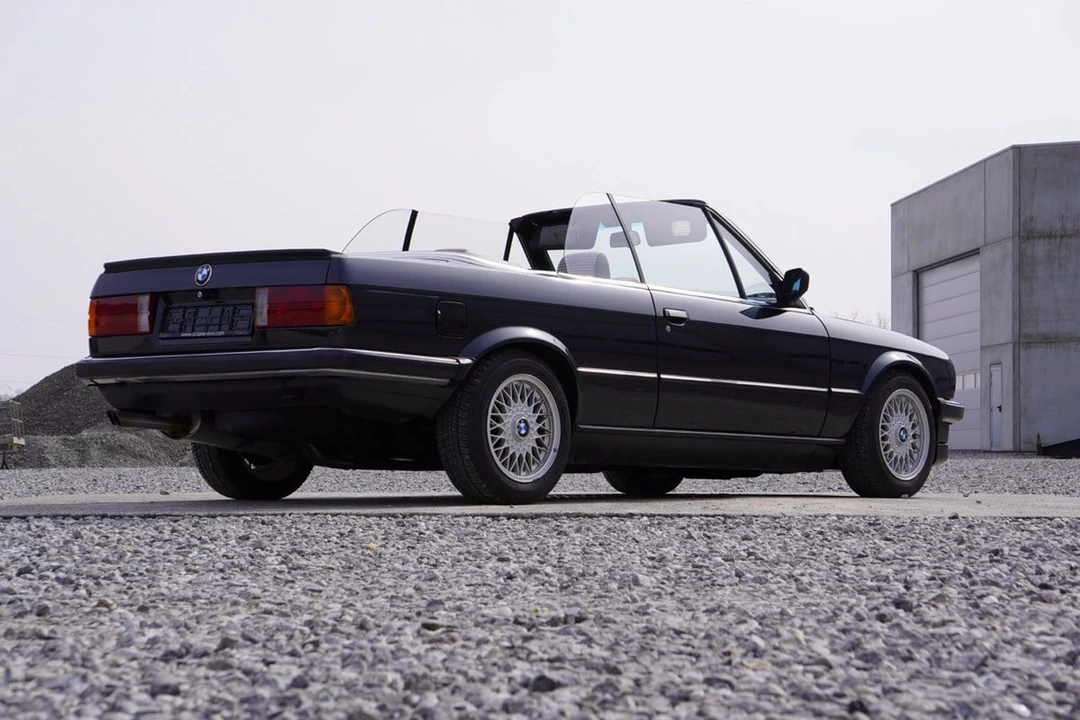 1986 BMW E30 3 Series - Image 11 of 30