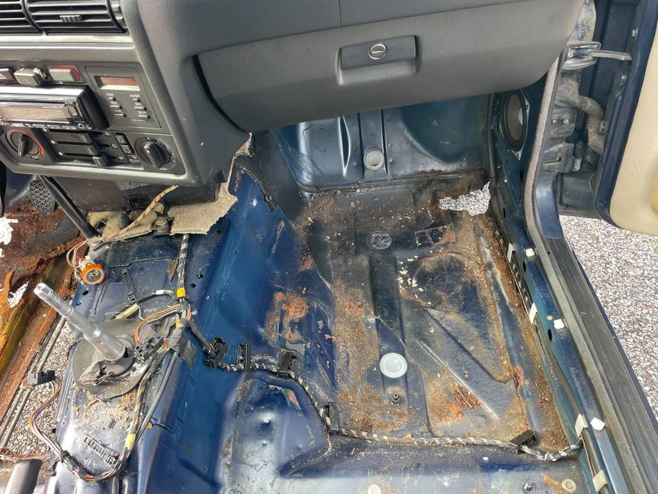 1986 BMW E30 3 Series - Image 21 of 24