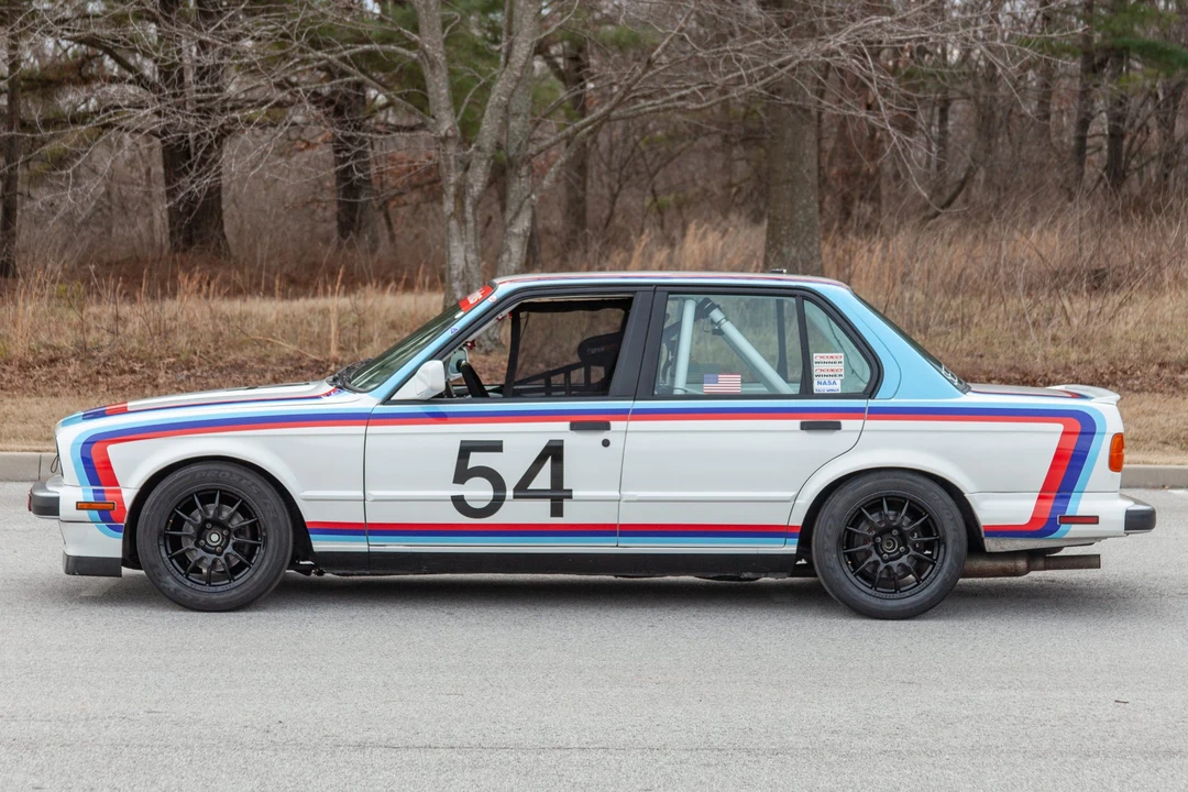 1986 BMW E30 3 Series - Image 2 of 31