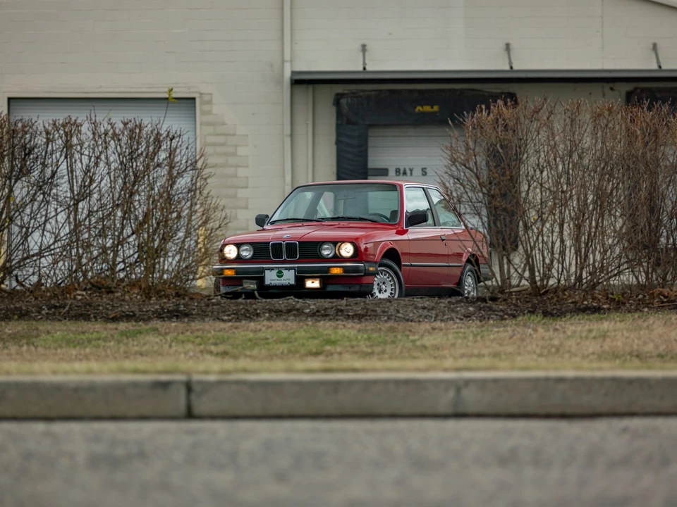 1986 BMW E30 3 Series - Image 2 of 31