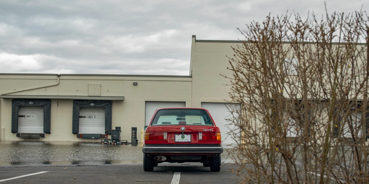 1986 BMW E30 3 Series - Image 13 of 31