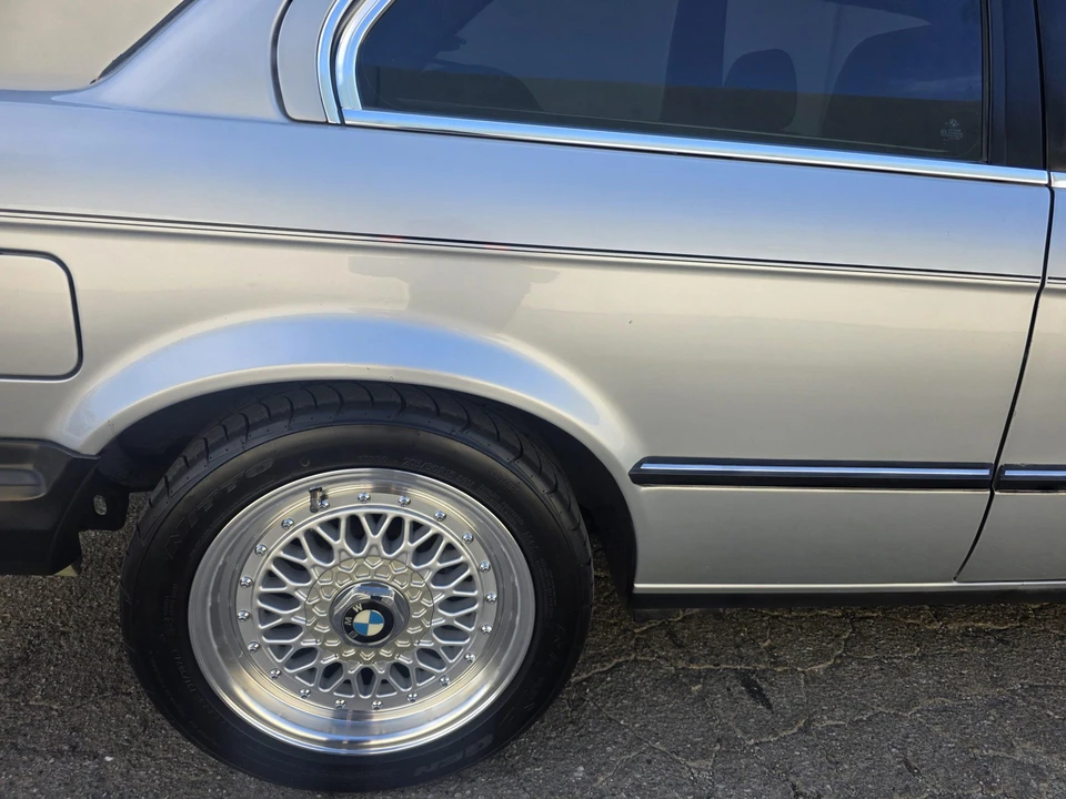 1986 BMW E30 3 Series - Image 26 of 31