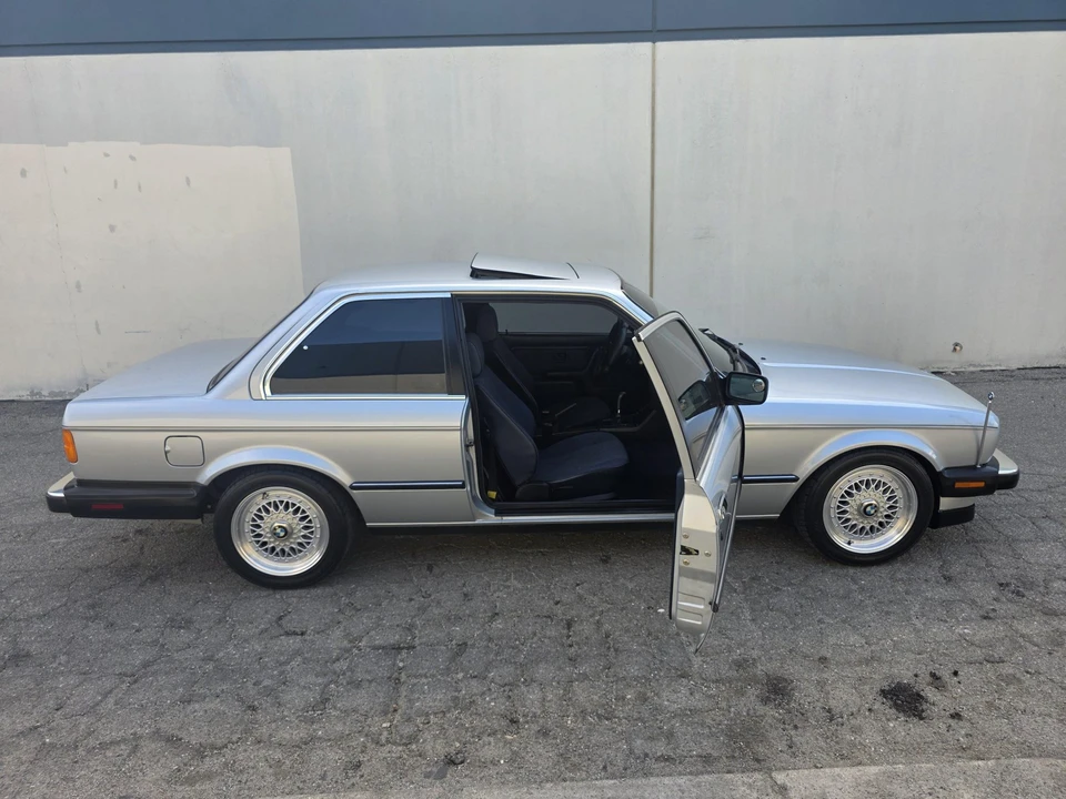 1986 BMW E30 3 Series - Image 13 of 31