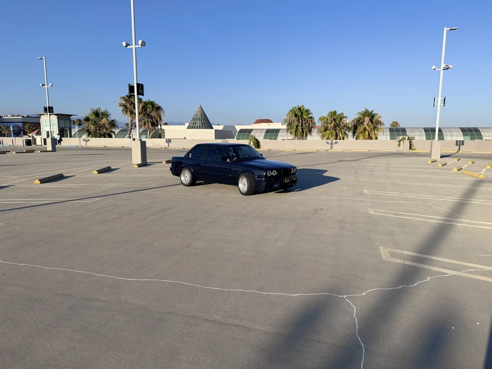 1986 BMW E30 3 Series - Image 22 of 31
