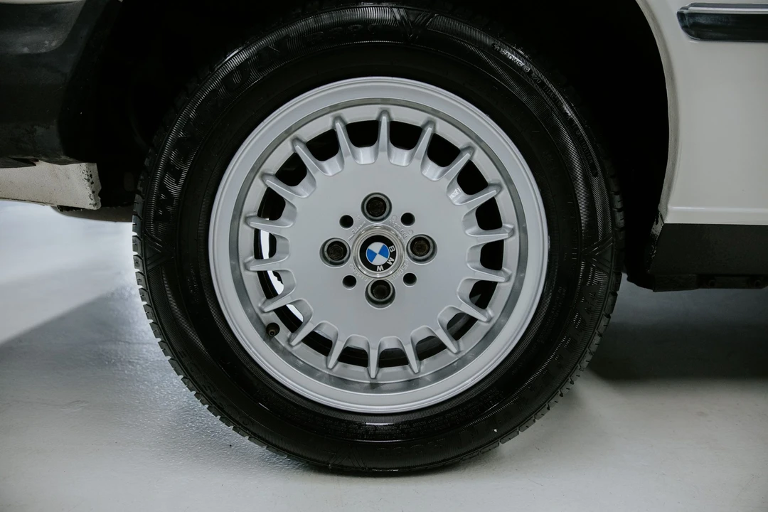 1986 BMW E30 3 Series - Image 24 of 31