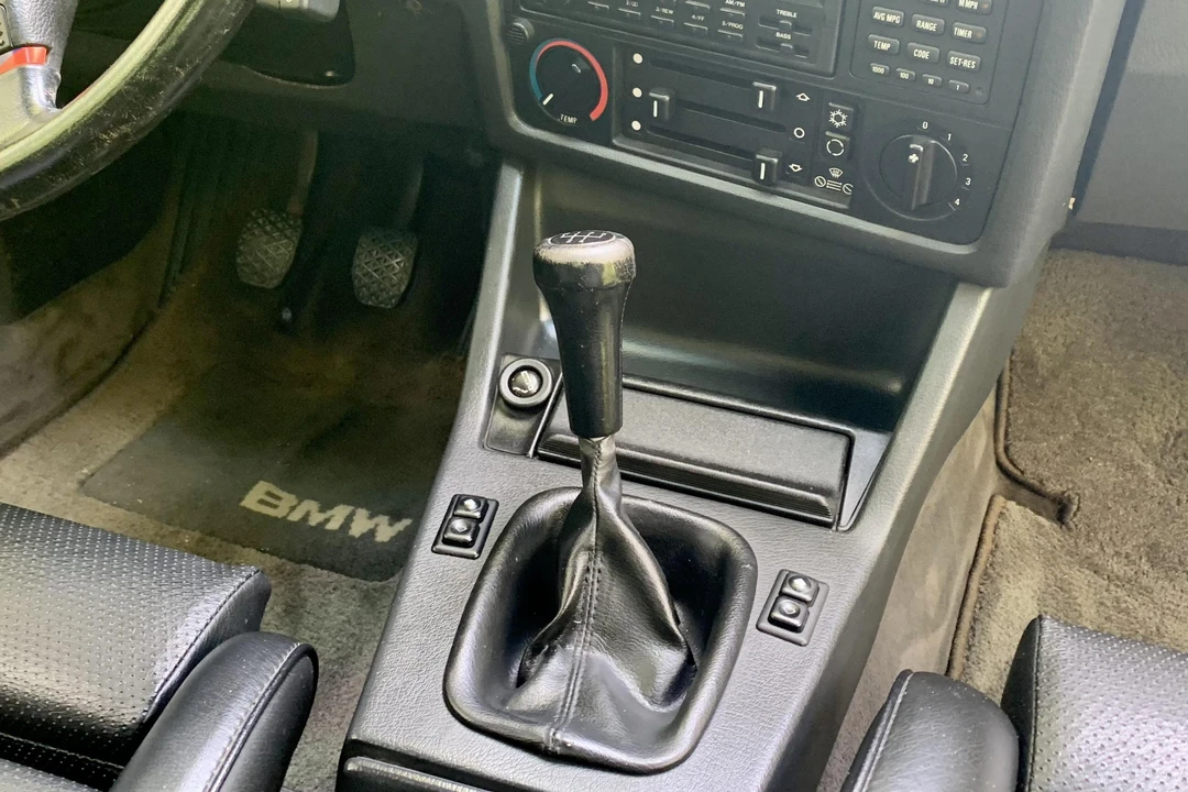 1986 BMW E30 3 Series - Image 27 of 31