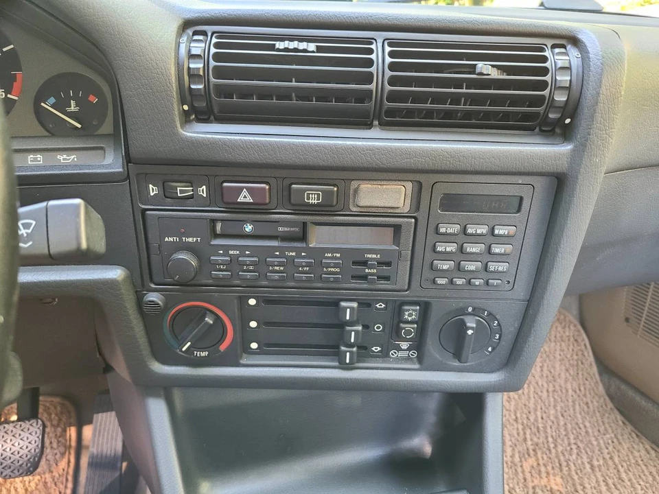1986 BMW E30 3 Series - Image 7 of 11